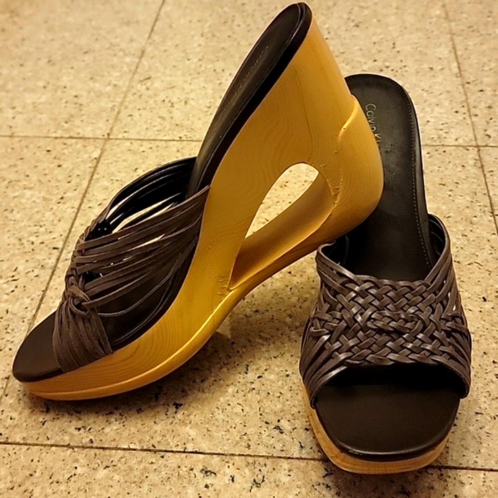CALVIN KLEIN Dark Brown Braided Leather Wooden Platform Shoes